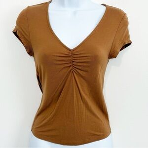 AMERICAN EAGLE Soft & Sexy Short Sleeve Top V Neck Light Brown Medium